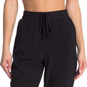 NEW Z by Zella Take a Hike Joggers in Black